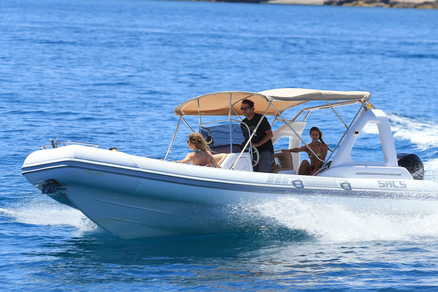 Location de Bateau Pneumatique Sacs 25