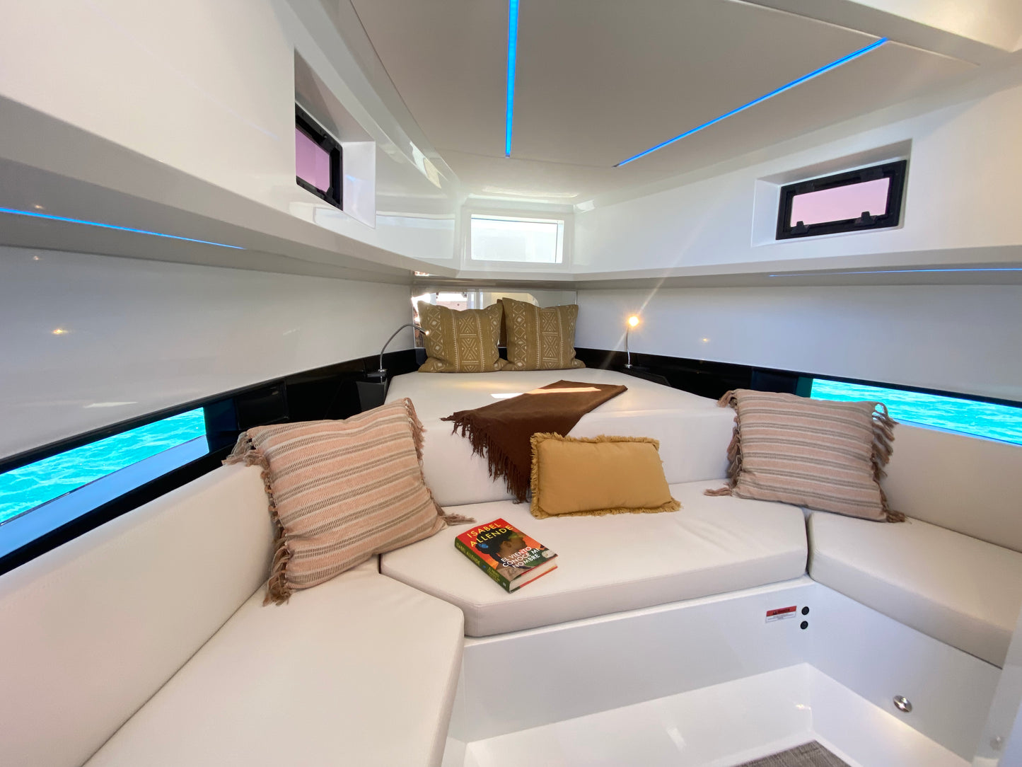 Location de Bateau De Antonio 36 Orange
